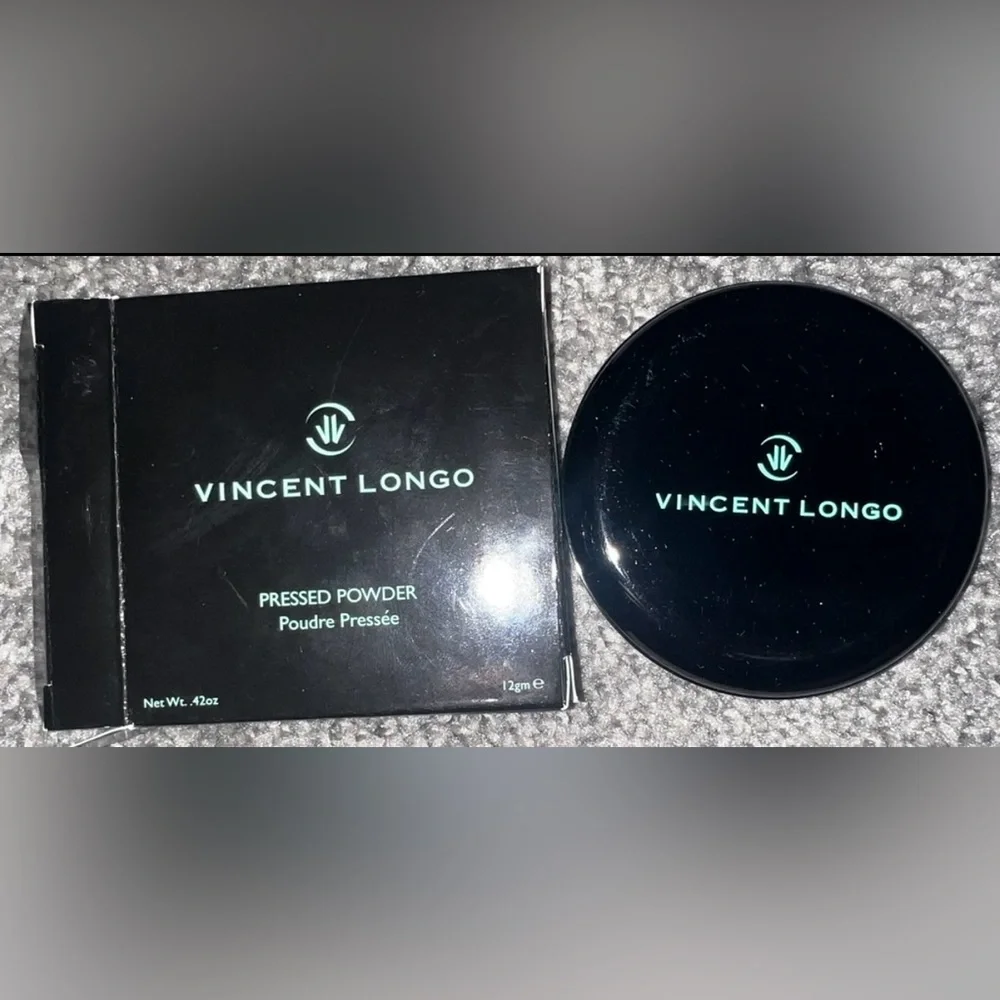 $5 VINCENT LONGO Compact Powder. Discontinued. $5 WHEN BUNDLED WITH 3 OR MORE IT
